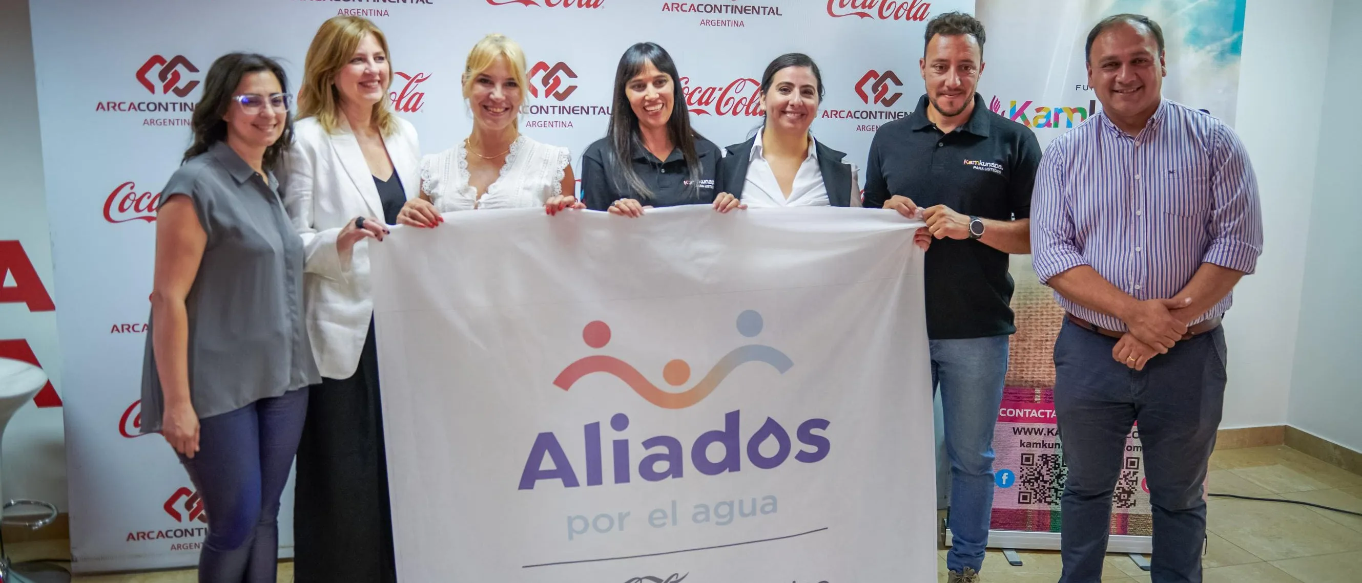 grupos_de_personas_aliados_por_el_agua
