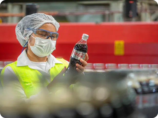 Arca Continental cotiza en la Bolsa Mexicana de Valores bajo el símbolo AC